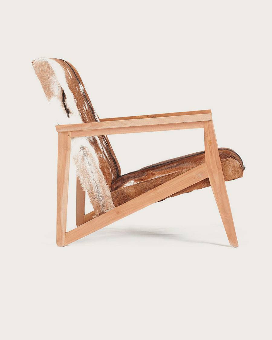Cow Boy - Fauteuil en teck et peau de chèvre - UNIQKA - Imagen 4
