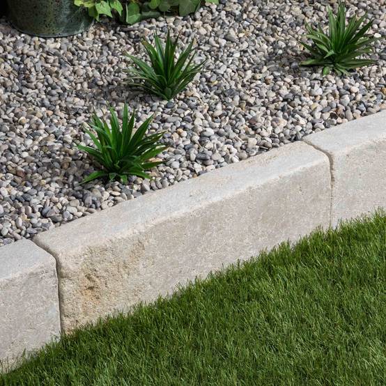 Bordure de jardin Pierre de l'Atlas Beige 50x15x8 cm (lot de 15 bordures soit 7,5 mètres) - RO'MA NATURE - Image 1