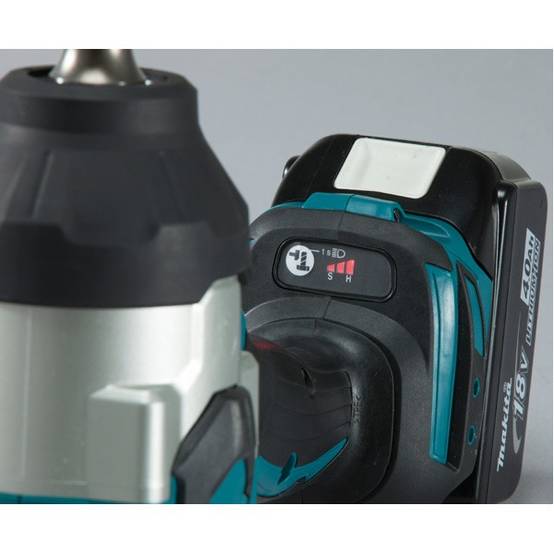 Makita - Boulonneuse à chocs MAKITA 18 V Li-Ion 1000 Nm - MAKITA - avec 2 Batteries 5.0Ah, chargeur, Makpac - DTW1002RTJ - Image 2