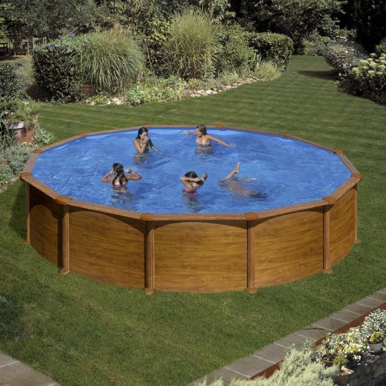Gre Pools - Piscine ronde acier Ø5,70m x H: 1,32m - Imitation bois - Filtration à sable - Image 1