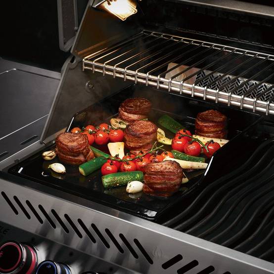 Napoleon - Plancha en fonte émaillée avec rebords pour barbecue Prestige et Prestige PRO - Image 2