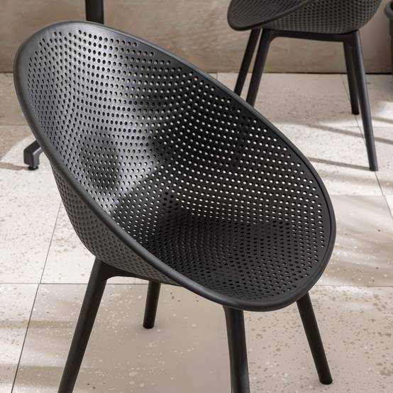 Oviala - Lot de 4 chaises de terrasse en plastique noires Buda - Oviala - Image 2