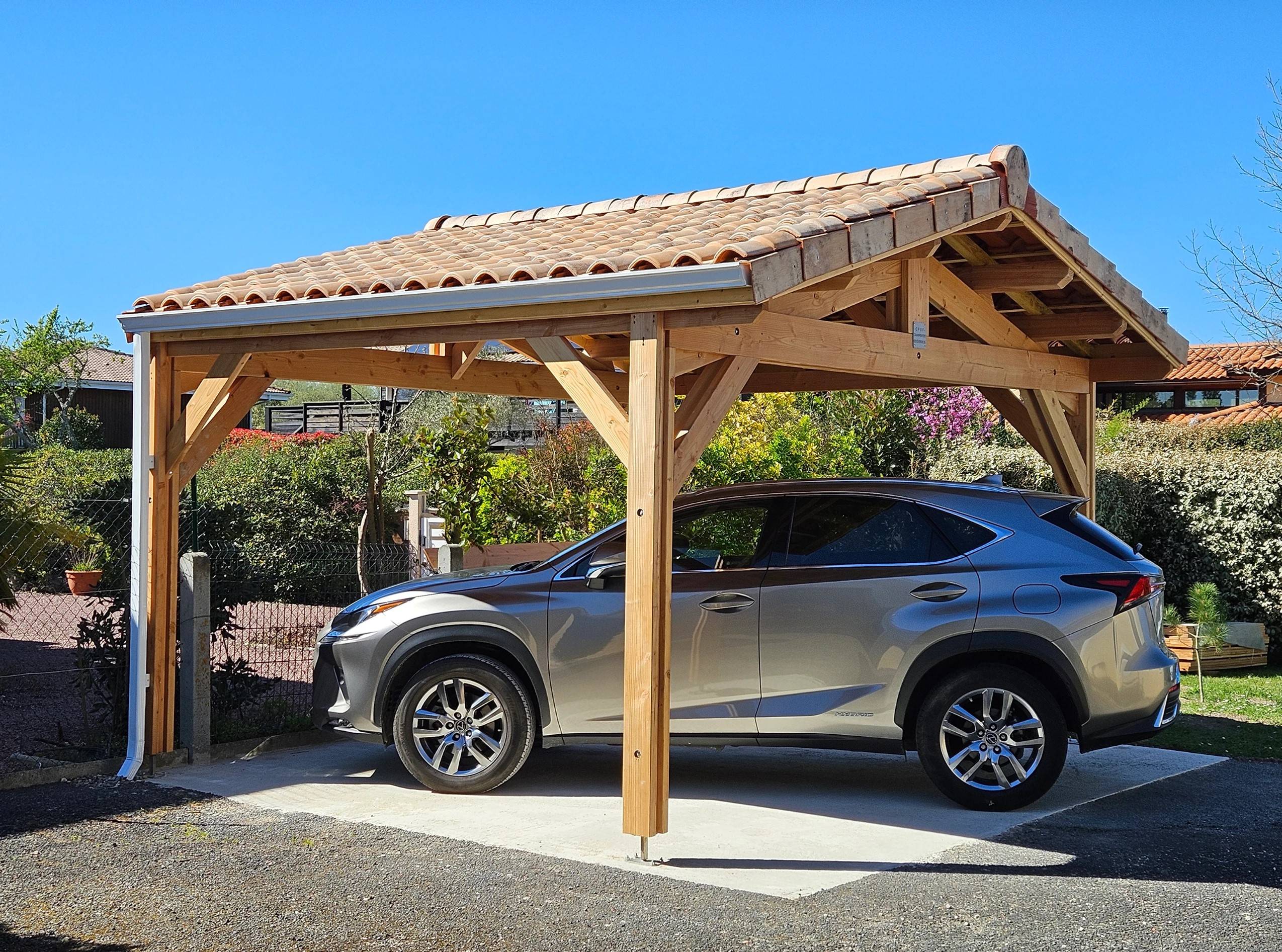 Carport SUR MESURE deux pentes 400 cm x 4 poteaux, bois DOUGLAS Français (Charpente en bois-auvent-abri voiture). Garantie 10 ans - Image 1