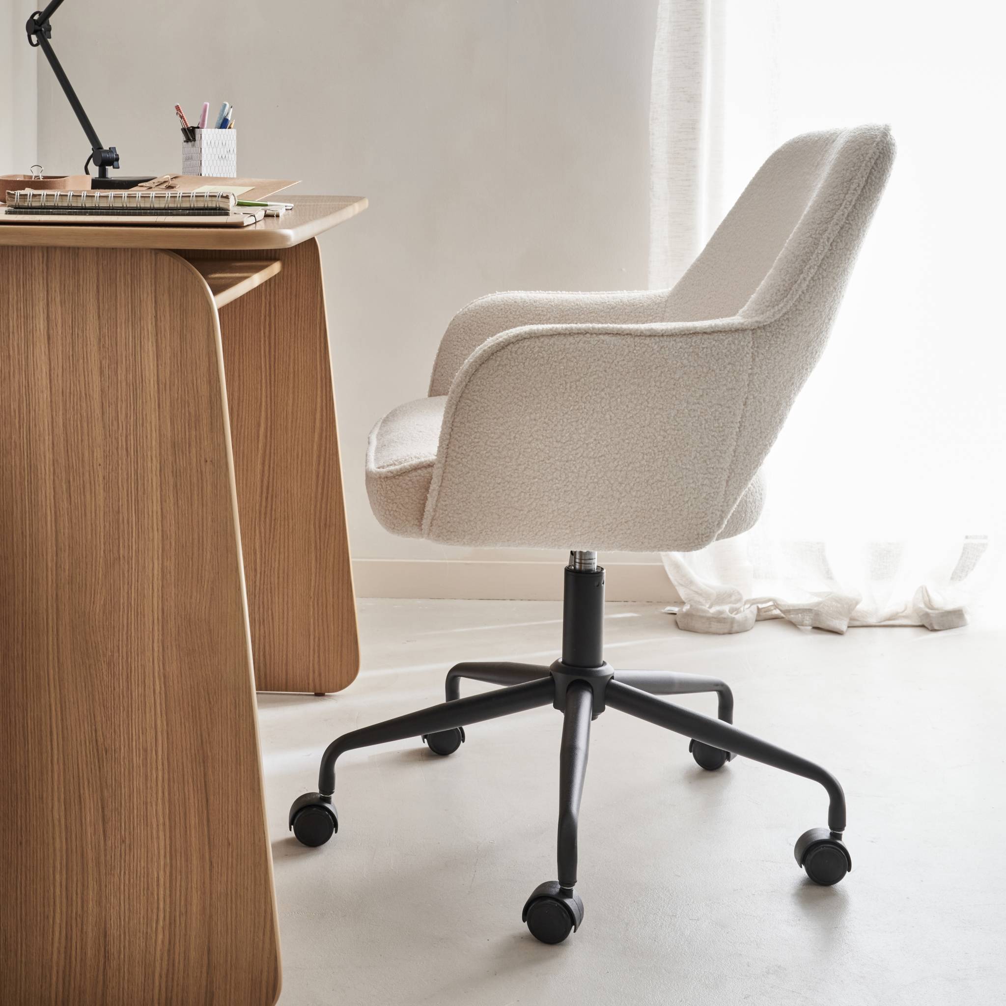 sweeek - Chaise de bureau à roulettes bouclettes blanche. Jim. L 60 x P 62 x H 89 / 99cm.  | sweeek - Image 3