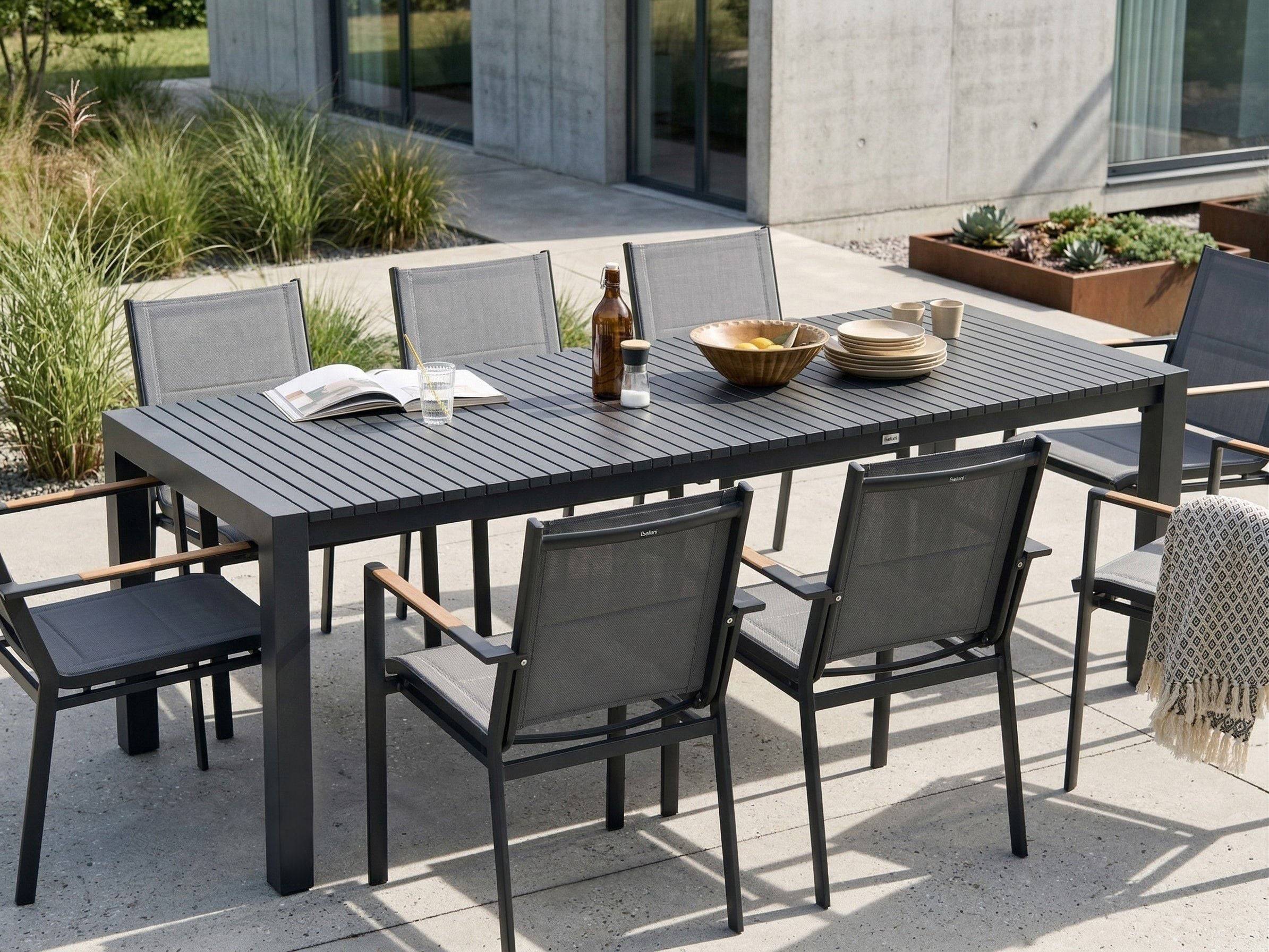 Beliani - Table de repas, 8 Personnes Aluminium Gris foncé ARDESIO - 90x220x75- Beliani - Image 1
