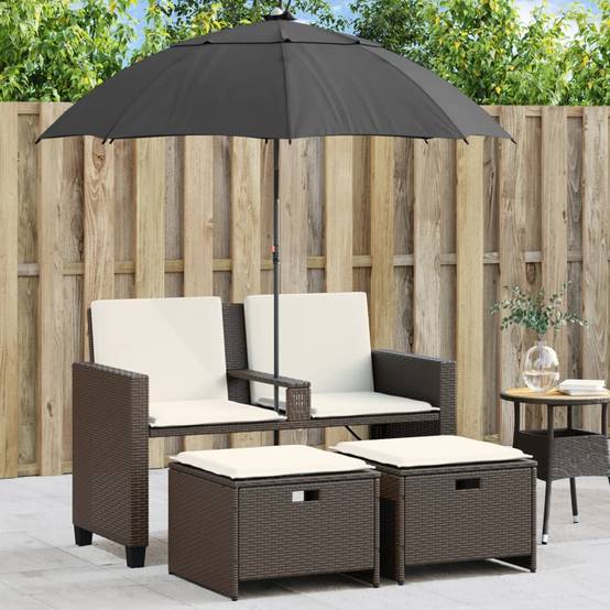 Canapé Extérieur 2 Personnes Rotin Synthétique avec Parasol et Poufs – Terrasse Brun – ComfortXL Outdoor Living - Image 1