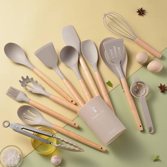 CORE KITCHEN - Ensemble de 8 Outils de Cuisine en Silicone CORE KITCHEN - Ensemble de 8 Outils de Cuisine en Silicone