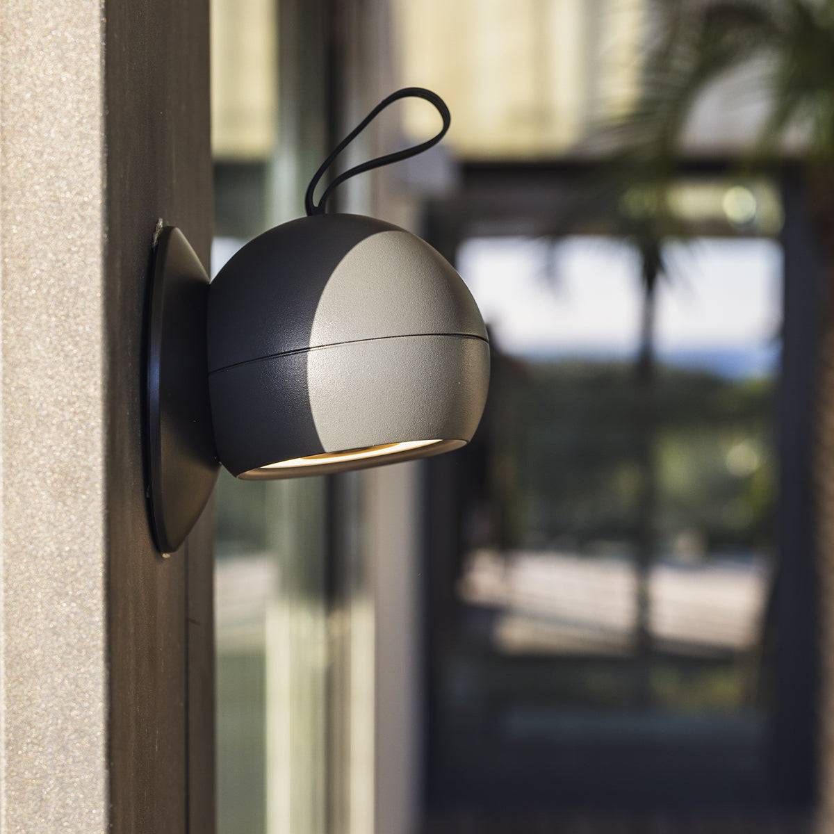 Lumisky - Lampe nomade ORBY Noir Aluminium H14.5 cm - Imagen 5