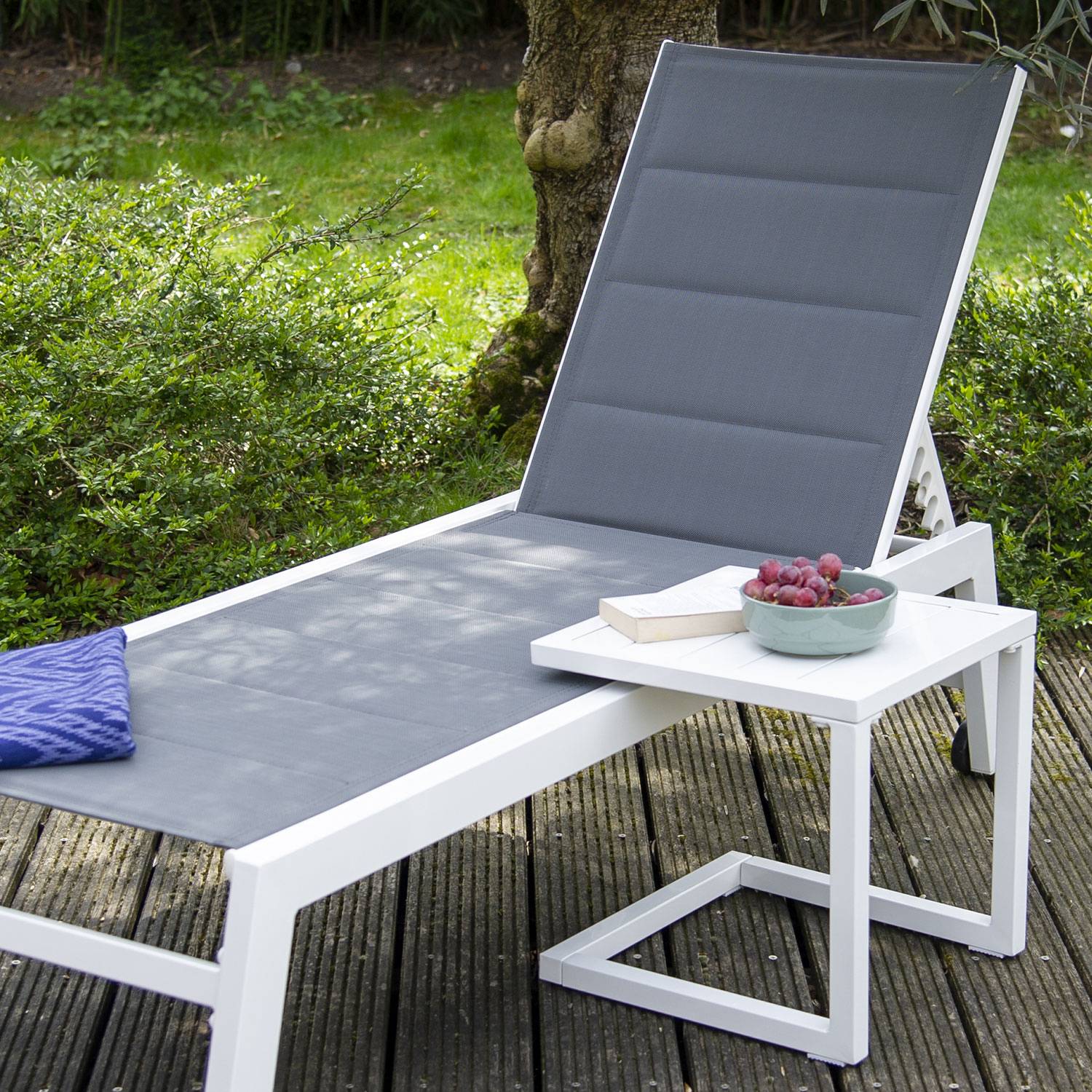 Set bain de soleil et table d'appoint BARBADOS en textilène gris - aluminium blanc - HAPPY GARDEN - Image 7