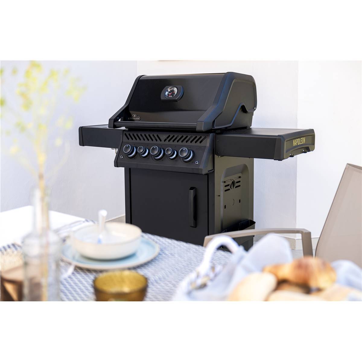 Napoleon - Barbecue à Gaz Napoléon Phantom Rogue PRO-S 425 Noir Mat - Image 3