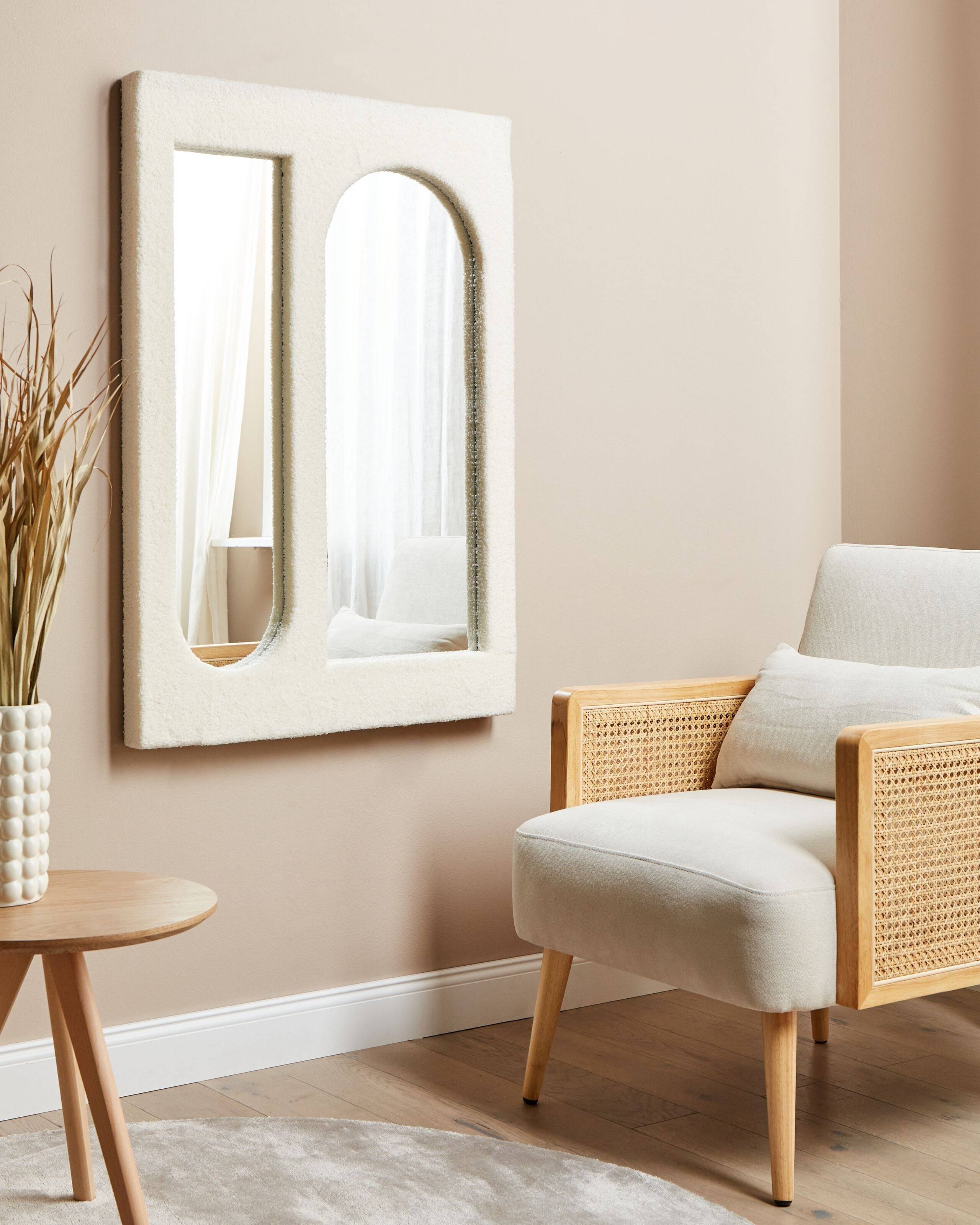 Beliani - Miroir Bouclé Blanc cassé MARCIGNY - 70x6x100- Beliani - Image 1