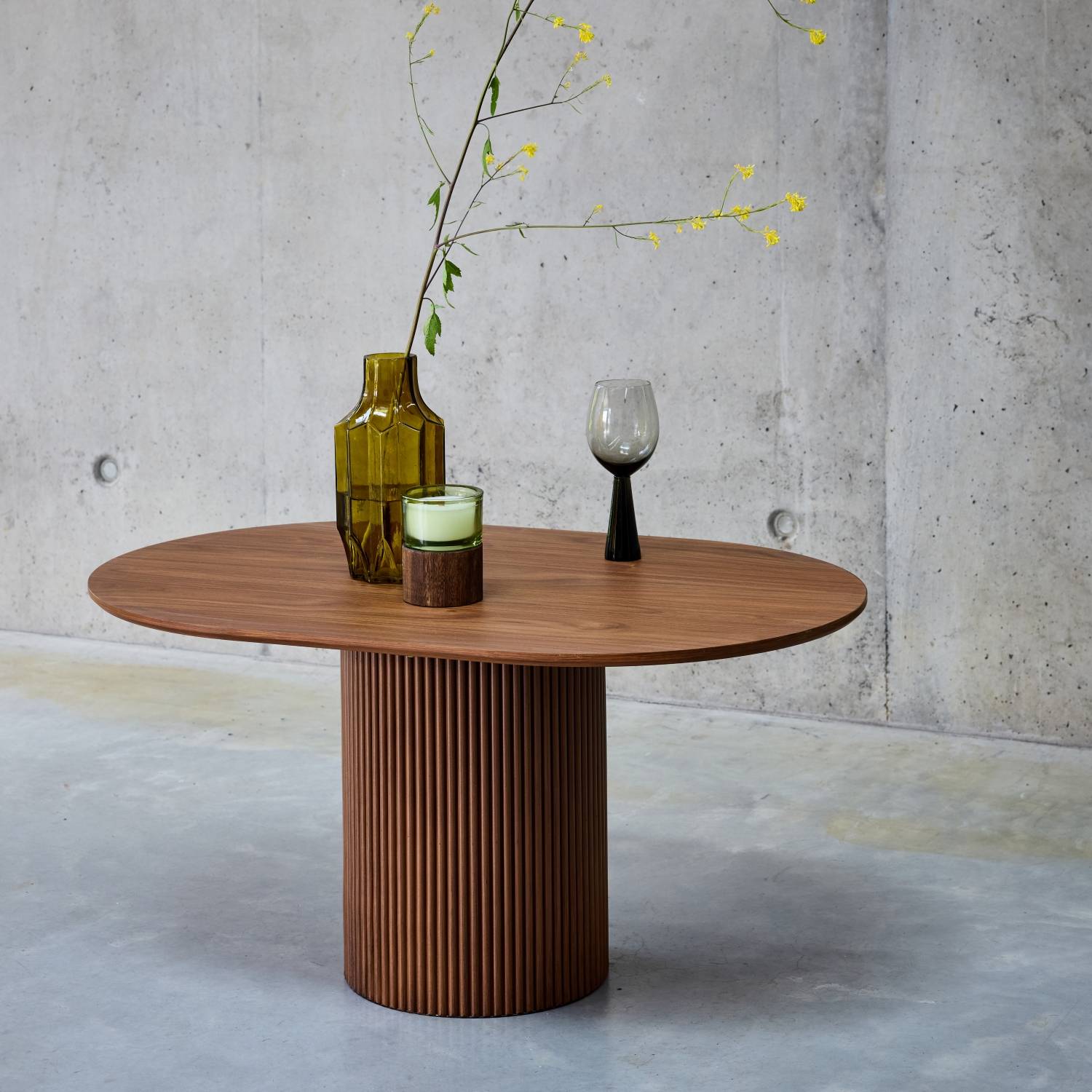 sweeek - Table basse oblongue décor bois sculpté 90cm. couleur noyer  | sweeek - Image 1