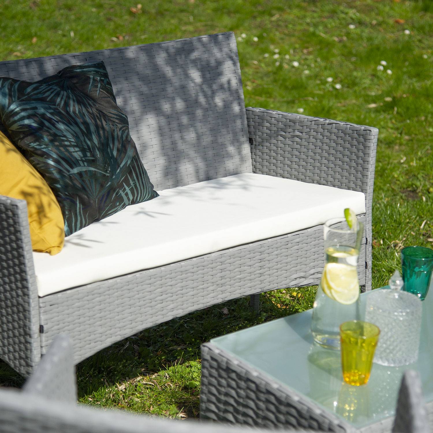 Happy Garden - Salon de jardin CORDOUE en résine tressée gris 4 places - coussins ivoire - HAPPY GARDEN - Imagen 6
