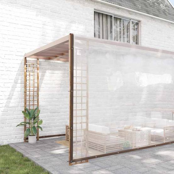Bâche Géante Carrée Transparente en Polyéthylène Imperméable pour Usage Industriel 12x12 m – ComfortXL Outdoor Living - Image 1