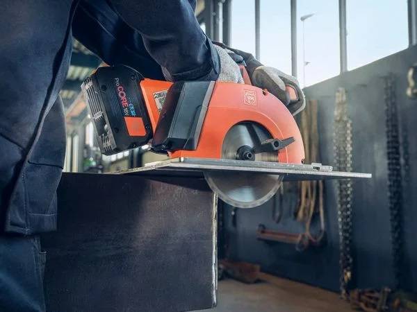 Scie circulaire 18V F-IRON CUT 57 AS (sans batterie ni chargeur) + coffret L-BOXX - FEIN - 71360461000 - Image 3