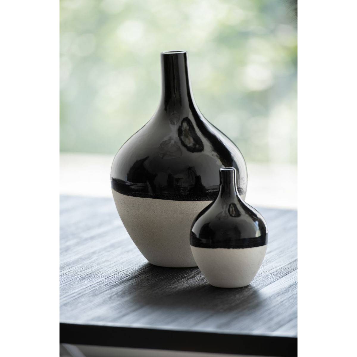 Vase Déco en Porcelaine "Iva" 32cm Noir & Blanc - Image 3