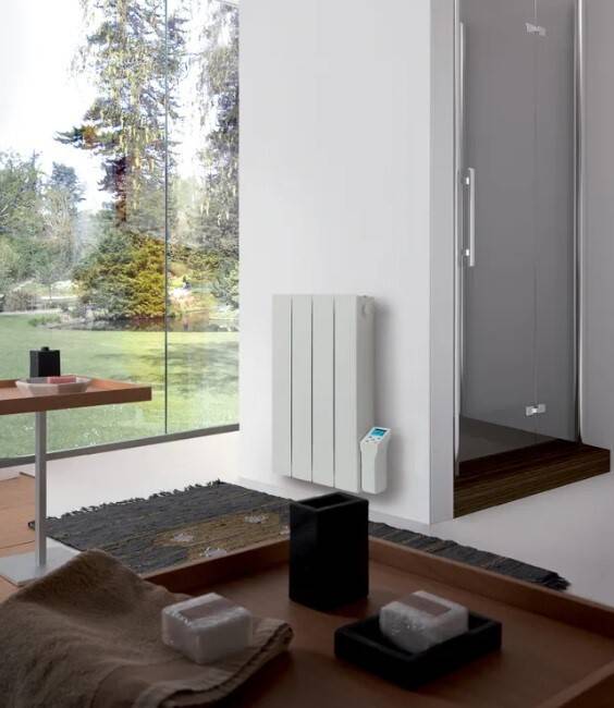Deltacalor radiateur électrique connecté à inertie fluide 1800W  Monza wifi - Image 1