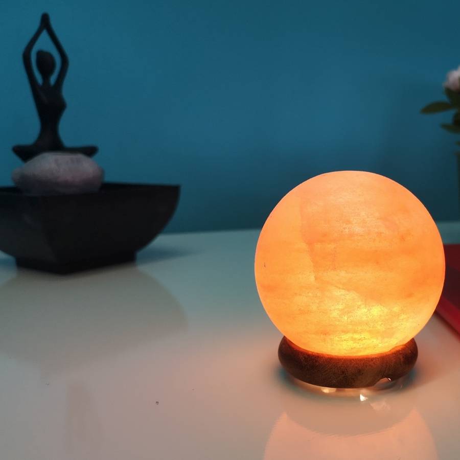Zen Light - Lampe USB en Sel d'Himalaya Sphère - Matériau 100% Authentique et Naturel -Sculptée à la Main–Câble USB Fourni - Zen'Light - Image 3