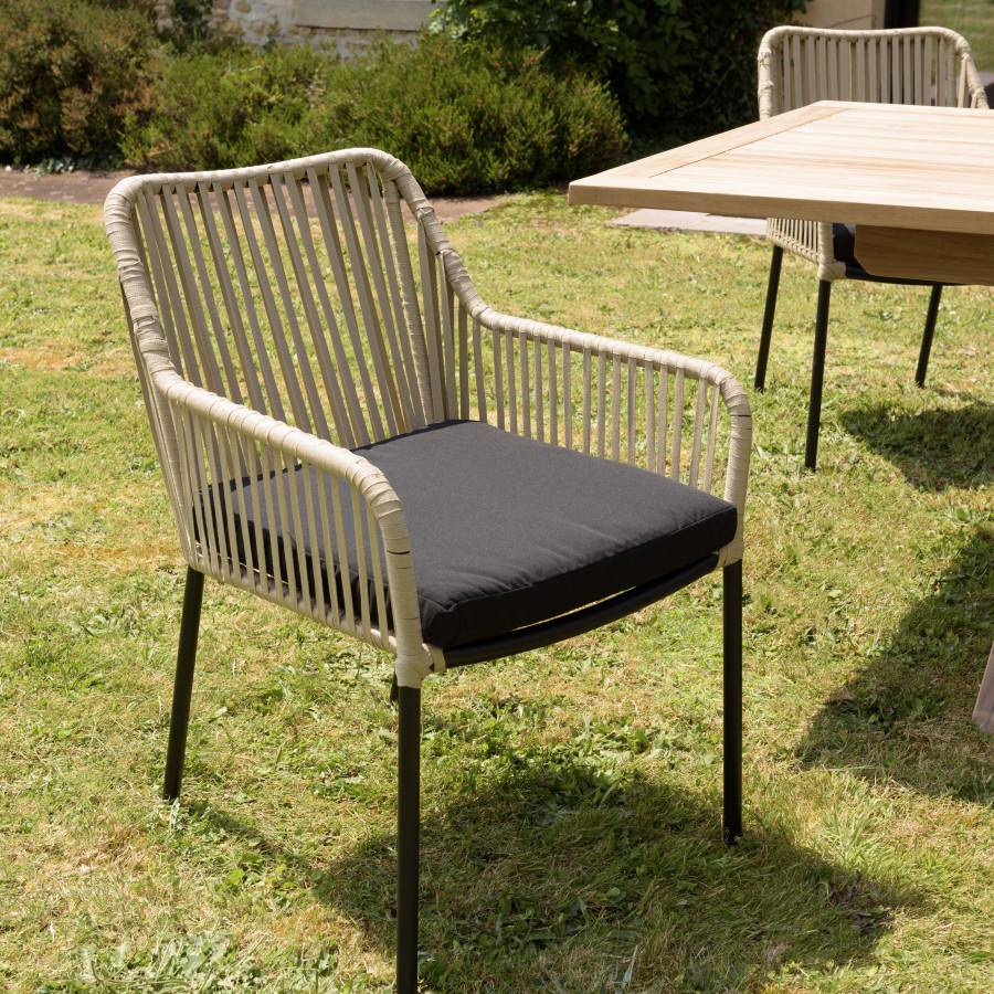 Macabane - MALO - SALON DE JARDIN 6 PERS. - 1 table rectangulaire 180x100cm et 6 fauteuils en cordage beige et noir - Imagen 9