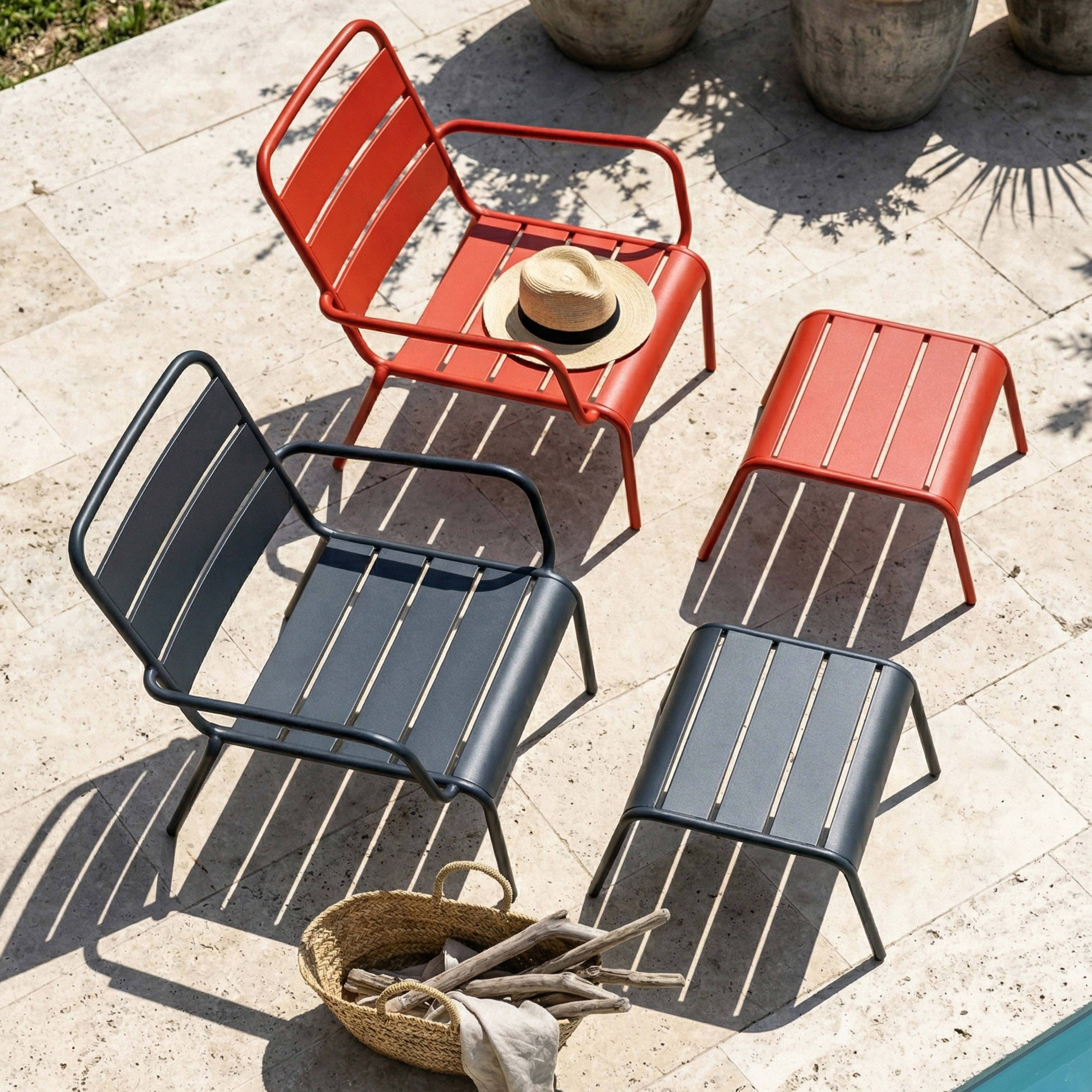 Oviala - Lot 2 fauteuils relax avec repose-pieds métal gris et rouge Palavas - Oviala - Imagen 3