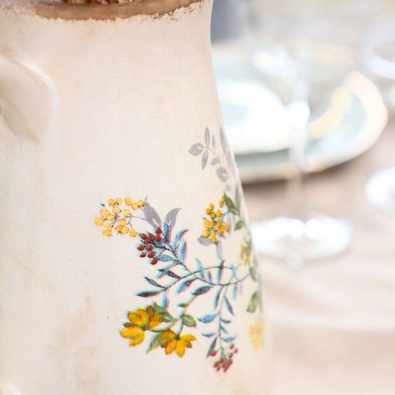 Pichet vase en céramique beige 20 x 14 x 25 cm Chemin de campagne - Imagen 4