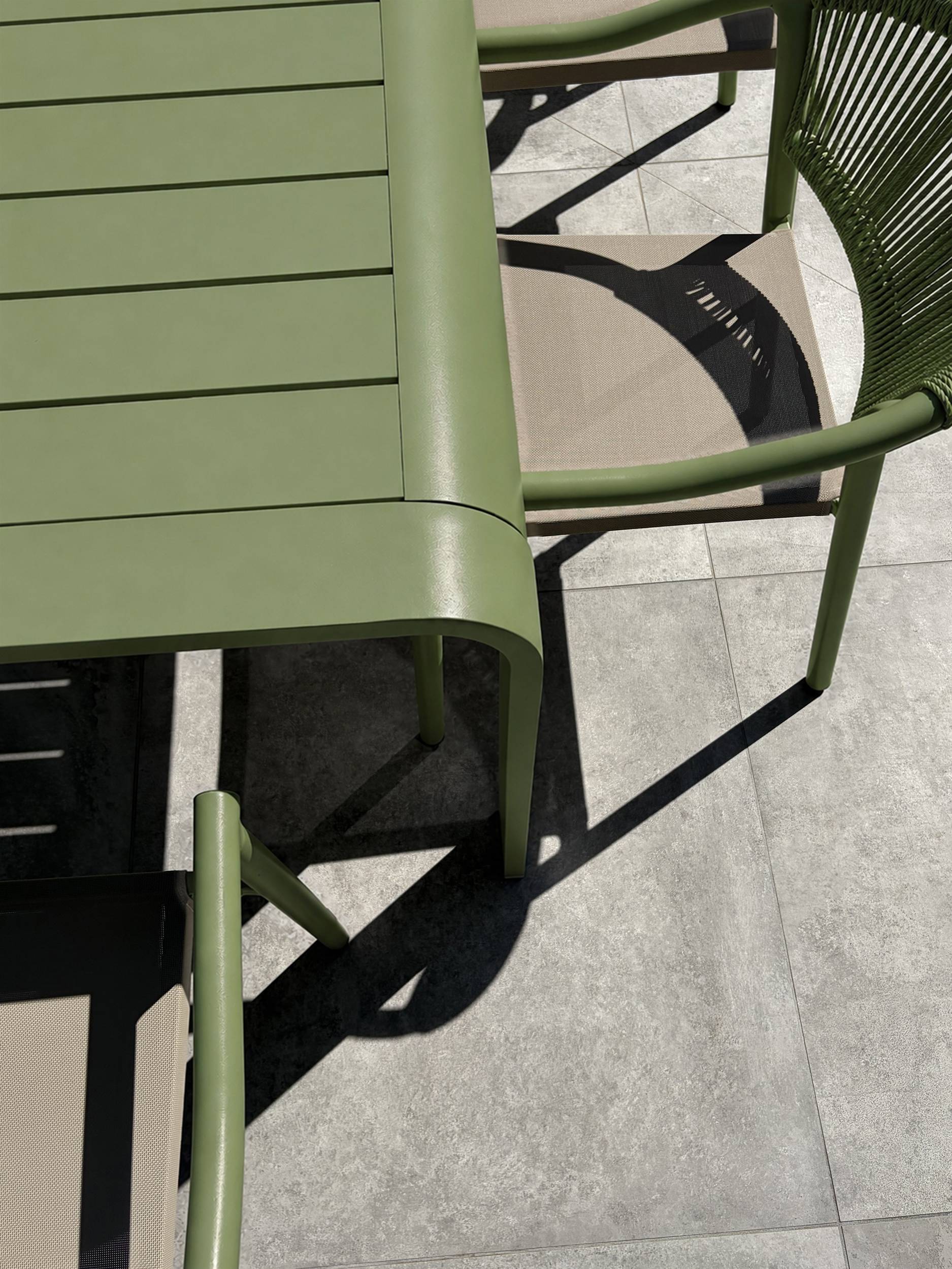 Dcb Garden - Ensemble repas de jardin en aluminium 8 places  - Vert olive - HANOI - Image 6