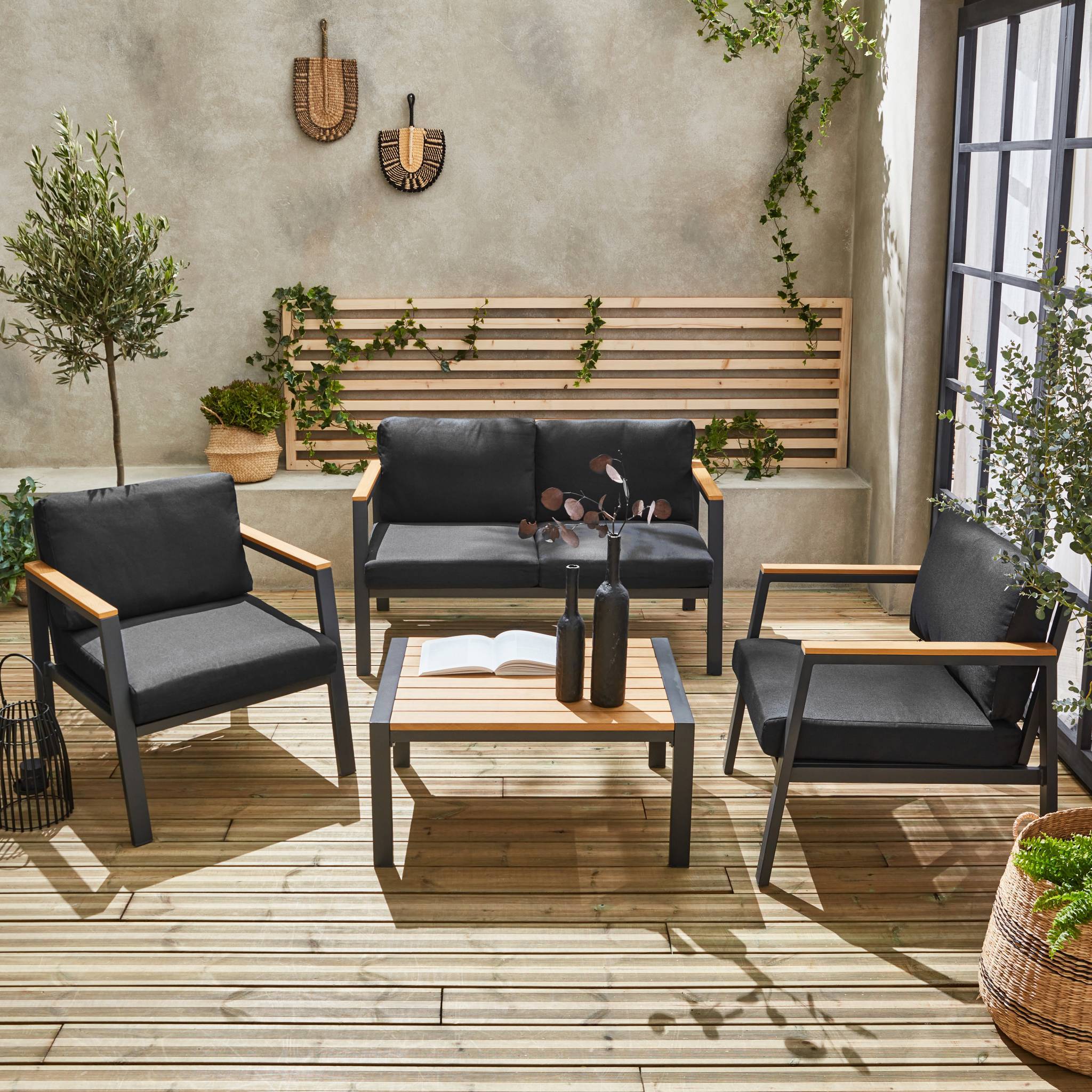 sweeek - Salon de jardin Casoria. gris foncé. aluminium et polywood 4 places. 1 canapé. 2 fauteuils. 1 table basse | sweeek - Image 3