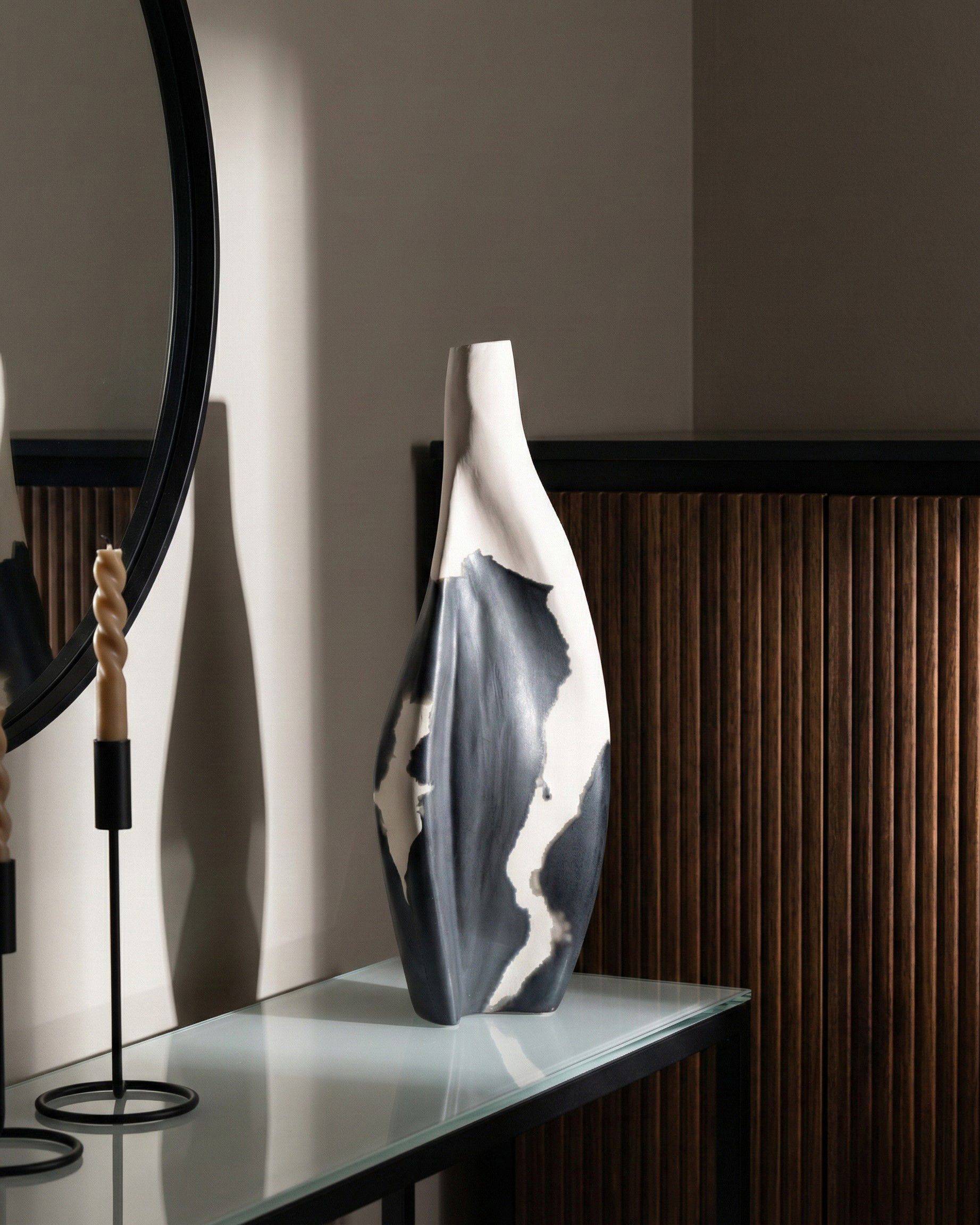 Beliani - Vase décoratif Manguier Noir/beige LAGOS - 10x8x40- Beliani - Image 1