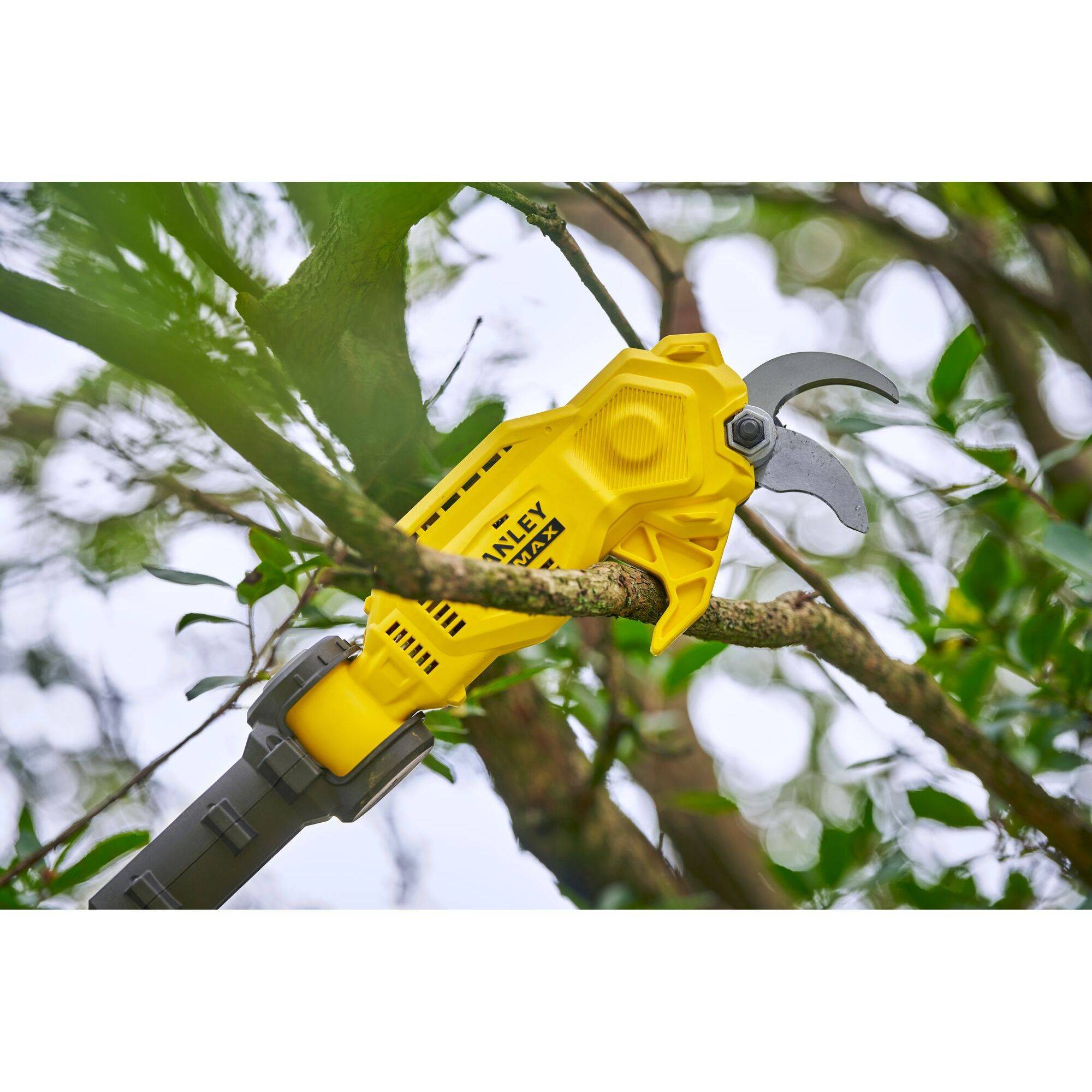 "STANLEY FATMAX V20 - Sécateur sur perche électrique 18V - 1 x 2 Ah - SFMCPP632D1-QW" - Image 8