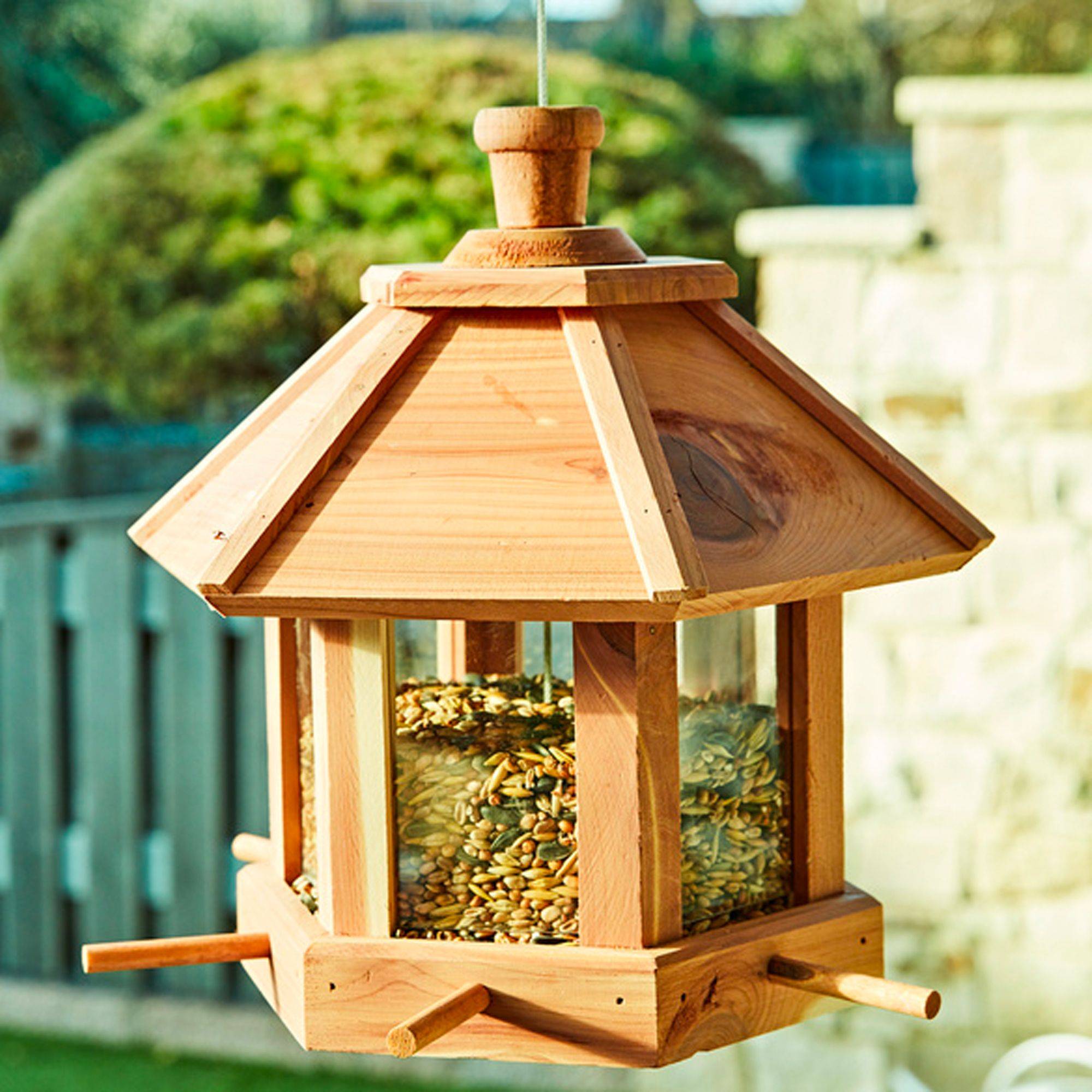 Mangeoire Oiseaux Bois Cèdre FISHTEC 6 Emplacements Toit Amovible Jardin Balcon - Image 2