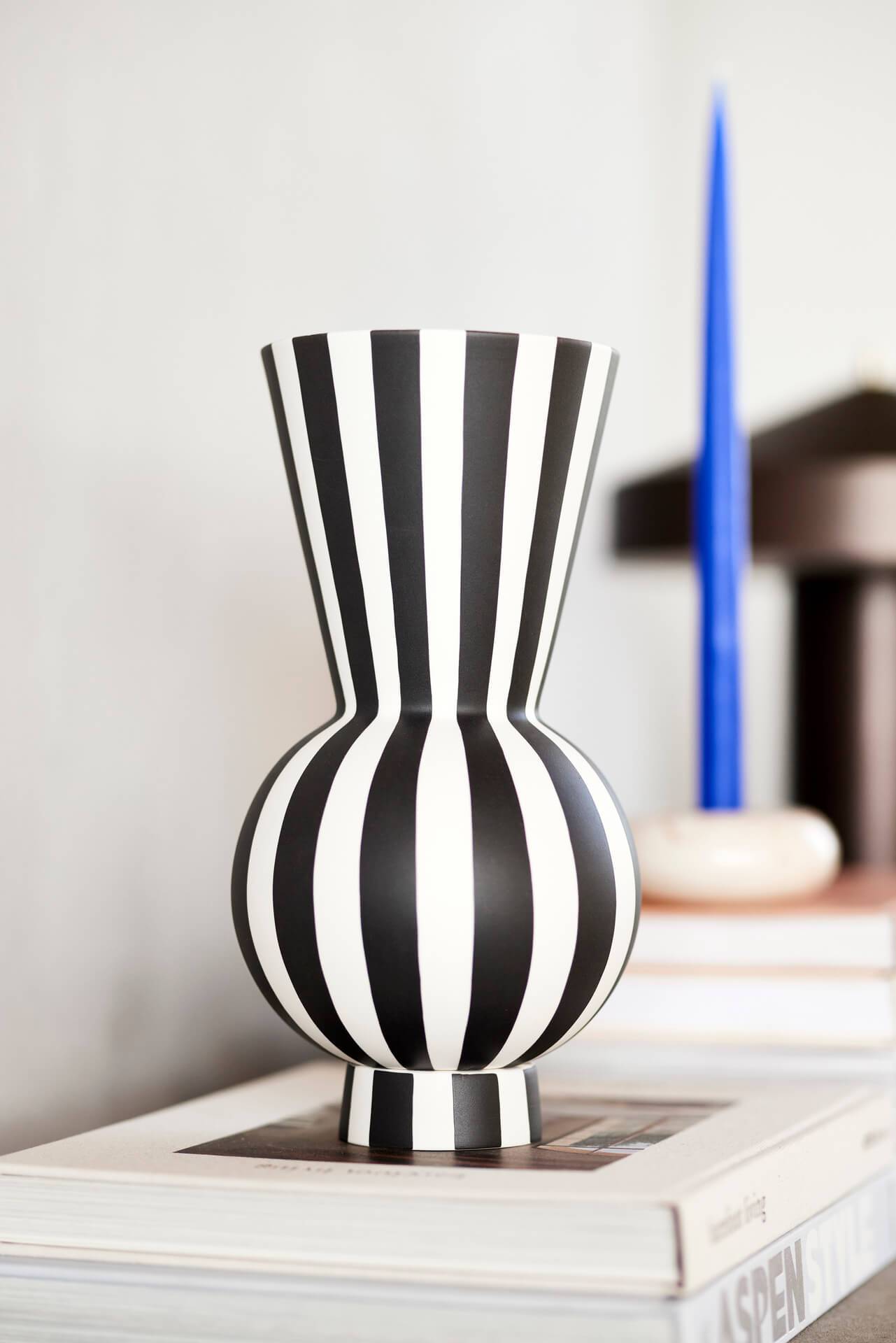 Vase noir grès Living - Image 2