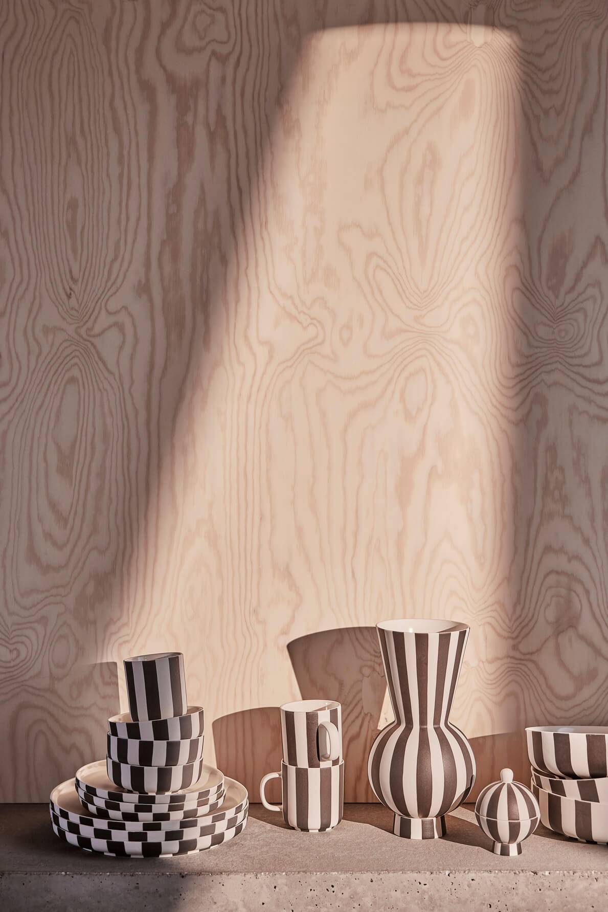 Vase noir grès Living - Image 3