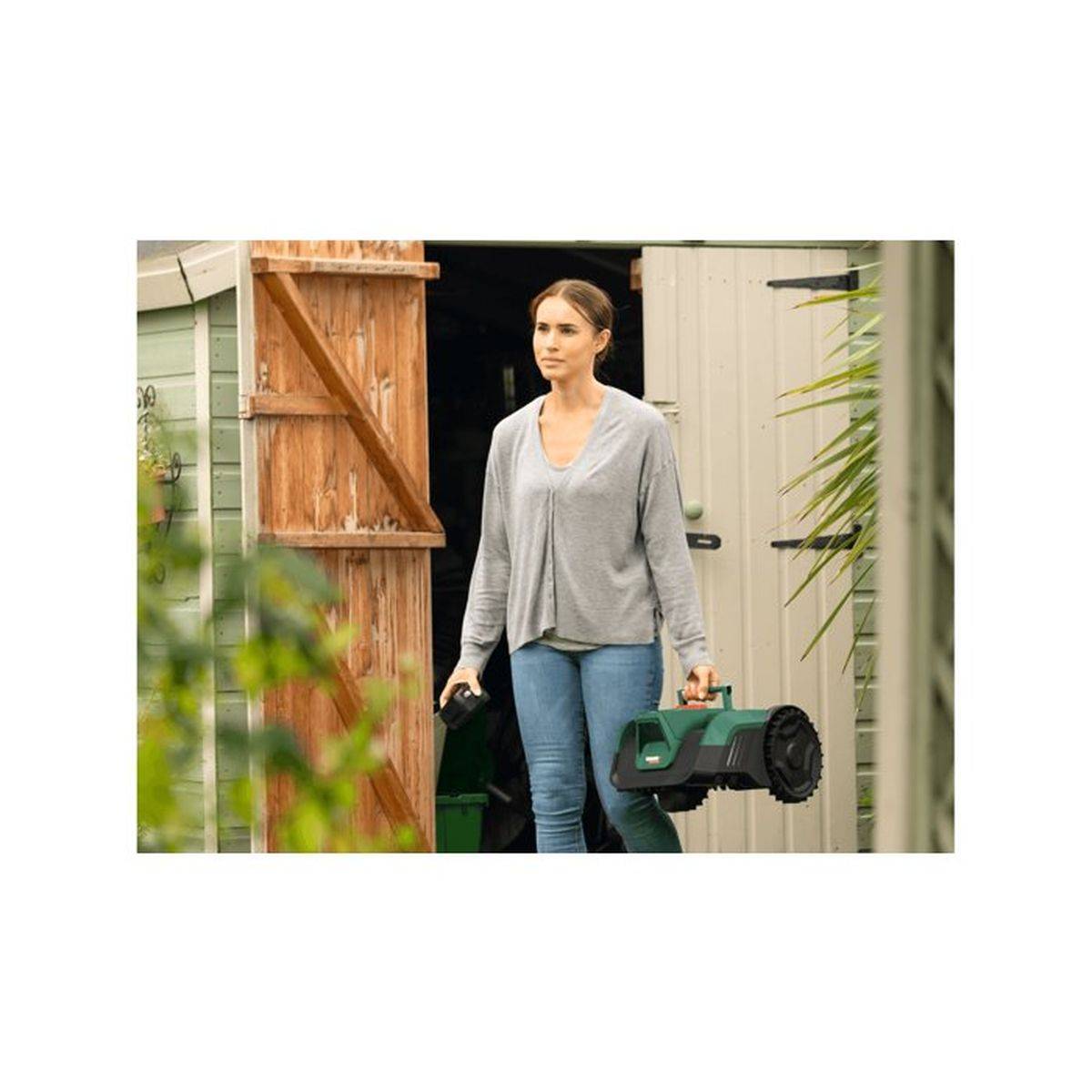 Bosch - Robot tondeuse autonome - Bosch - VISIMOW18V-100 - 06008E1002 - batterie 4Ah + chargeur - 18V - 16cm de coupe - Image 9