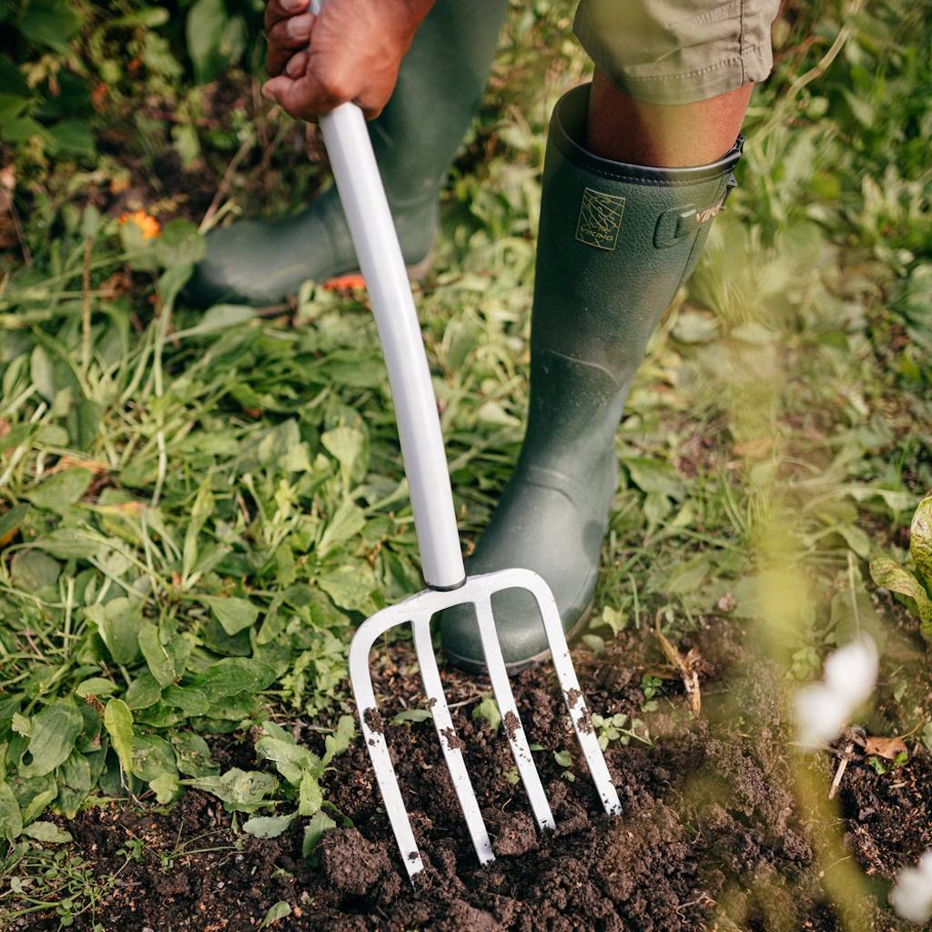 Fiskars - Fourche à bêcher télescopique - Xact - ameublir le sol et déplacer les végétaux - Image 3