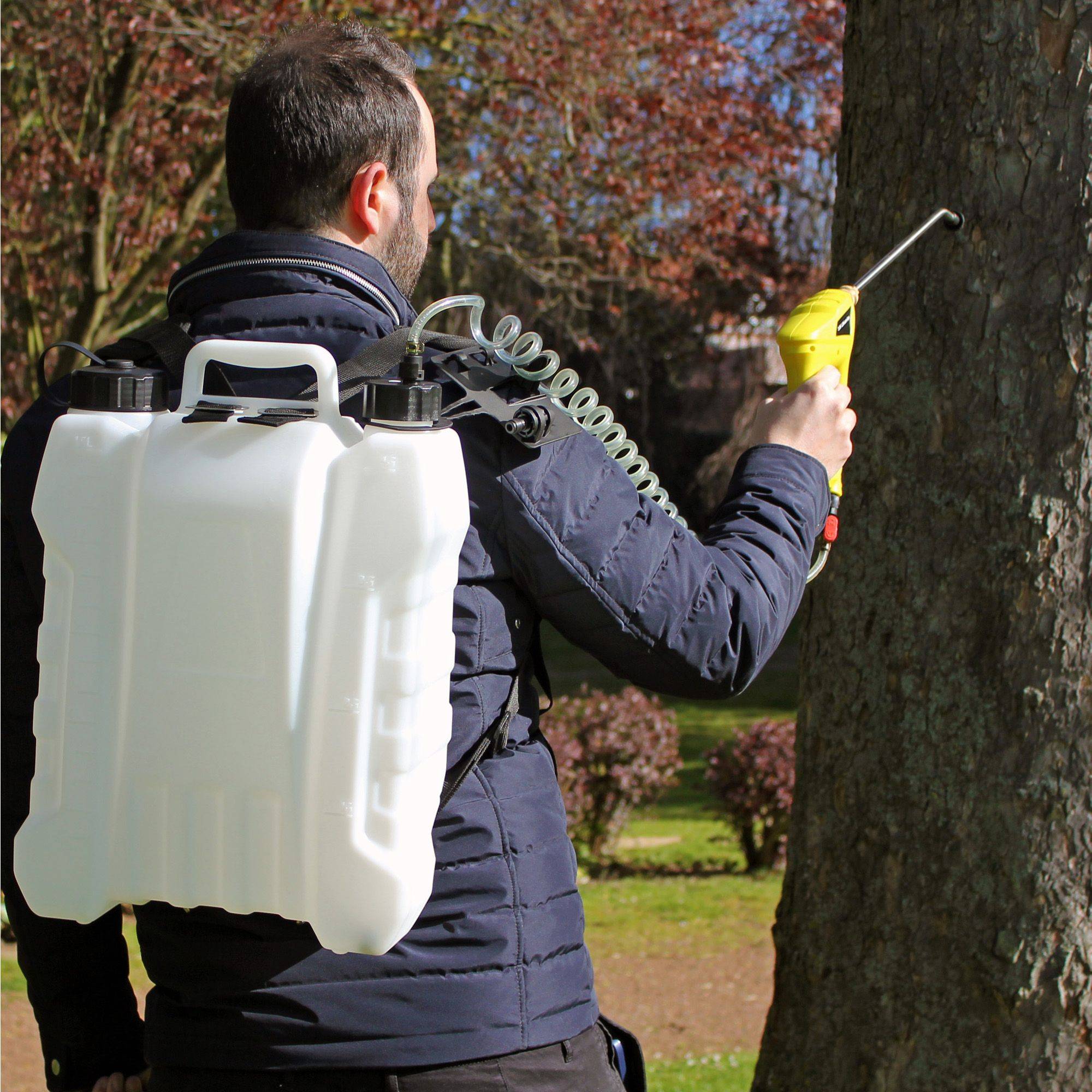 Pulvérisateur Électrique 16 Litres FISHTEC Sur Roulettes Batterie Rechargeable Jardin - Image 7