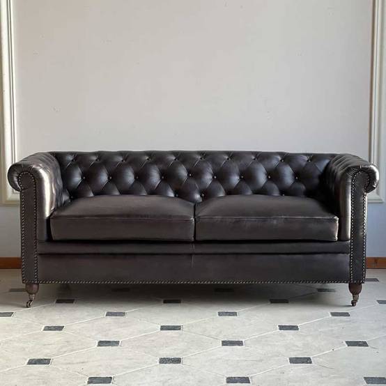 La Grande Prairie - Canapé chesterfield cuir noir 3 places 190x77x80cm - Image 1