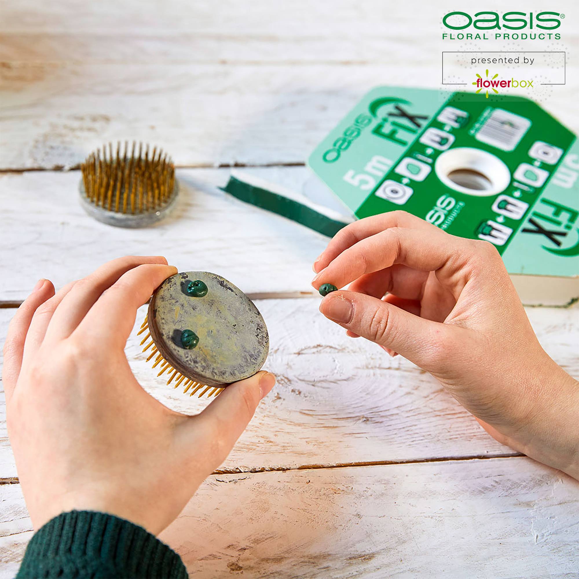 Masse adhésive OASIS® Fix - 5m x 10mm - verte - pâte à modeler fournitures de bricolage et de floristique pour la fixation de mousse florale - Image 3