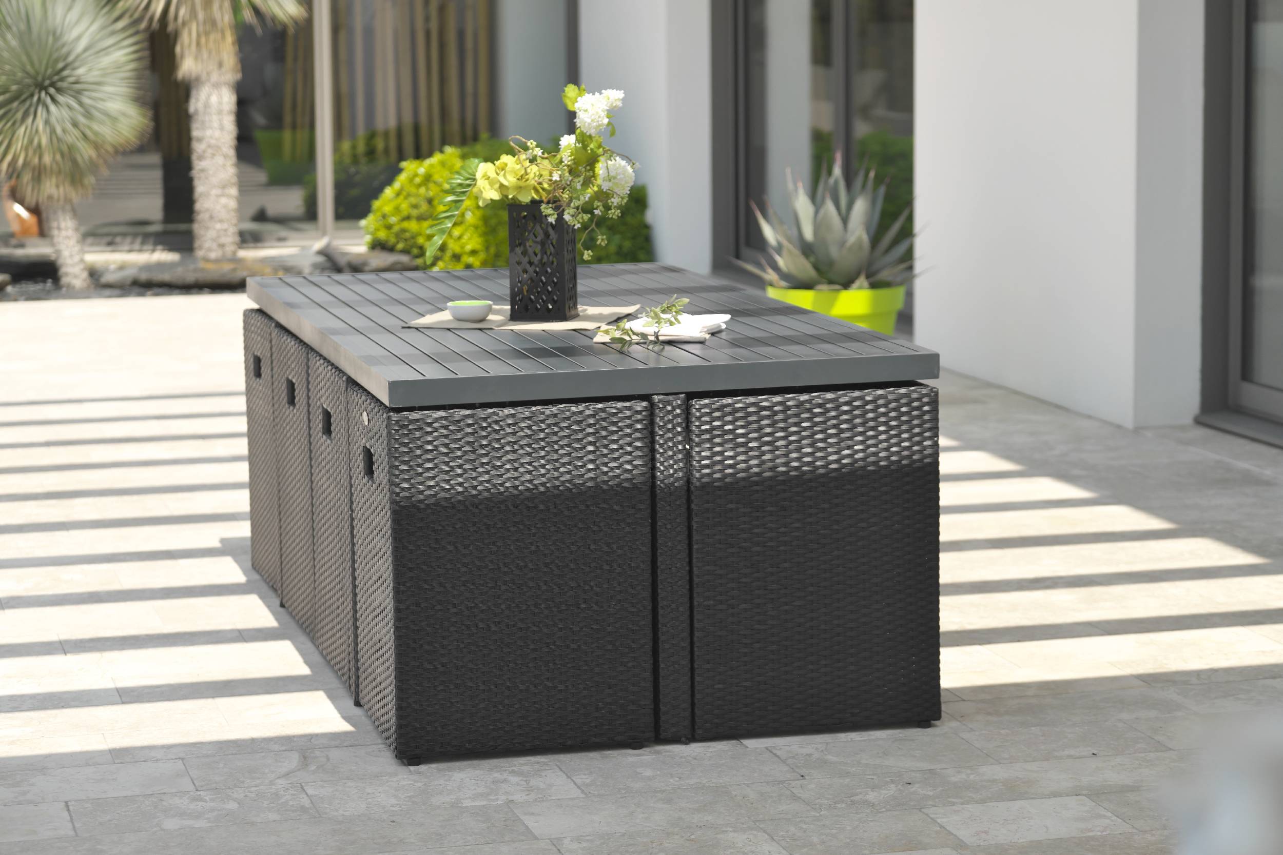 Dcb Garden - Ensemble repas encastrable 8 places résine tresséee - Noir - PVC-8-ALU - Imagen 2
