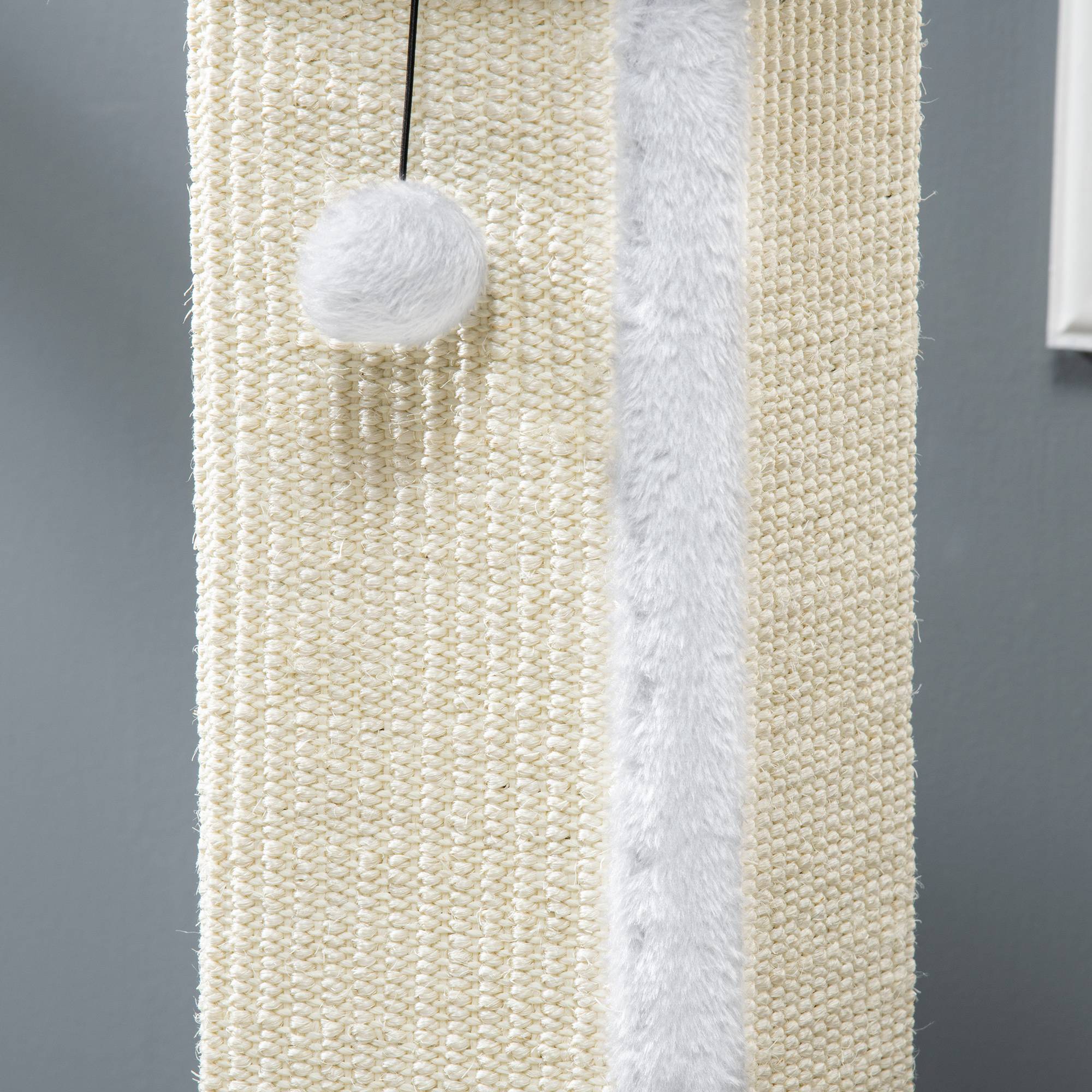 ComfortXL - Poteau griffoir pour chat en sisal et peluche gris 41 x 41 x 81 cm avec balle suspendue et base stable - Image 8