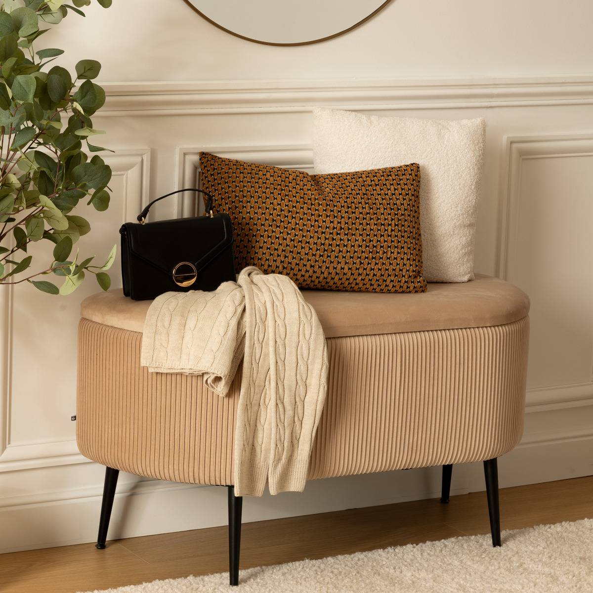 Atmosphera - Banc coffre velours Solaro beige 100x40cm - Atmosphera Créateur d'intérieur - Image 1