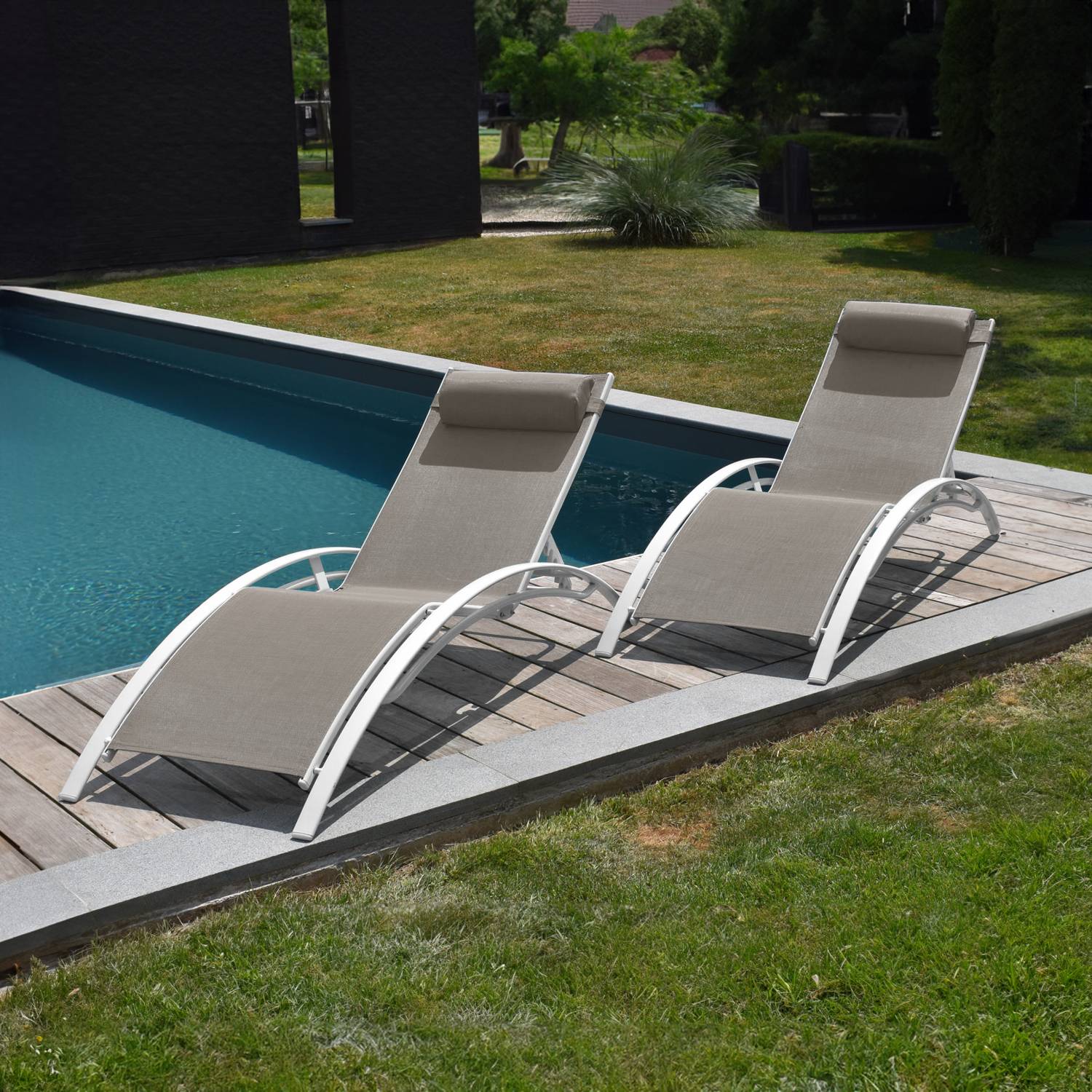 Happy Garden - Lot de 2 transats GALAPAGOS en textilène taupe - aluminium blanc - HAPPY GARDEN - Imagen 2