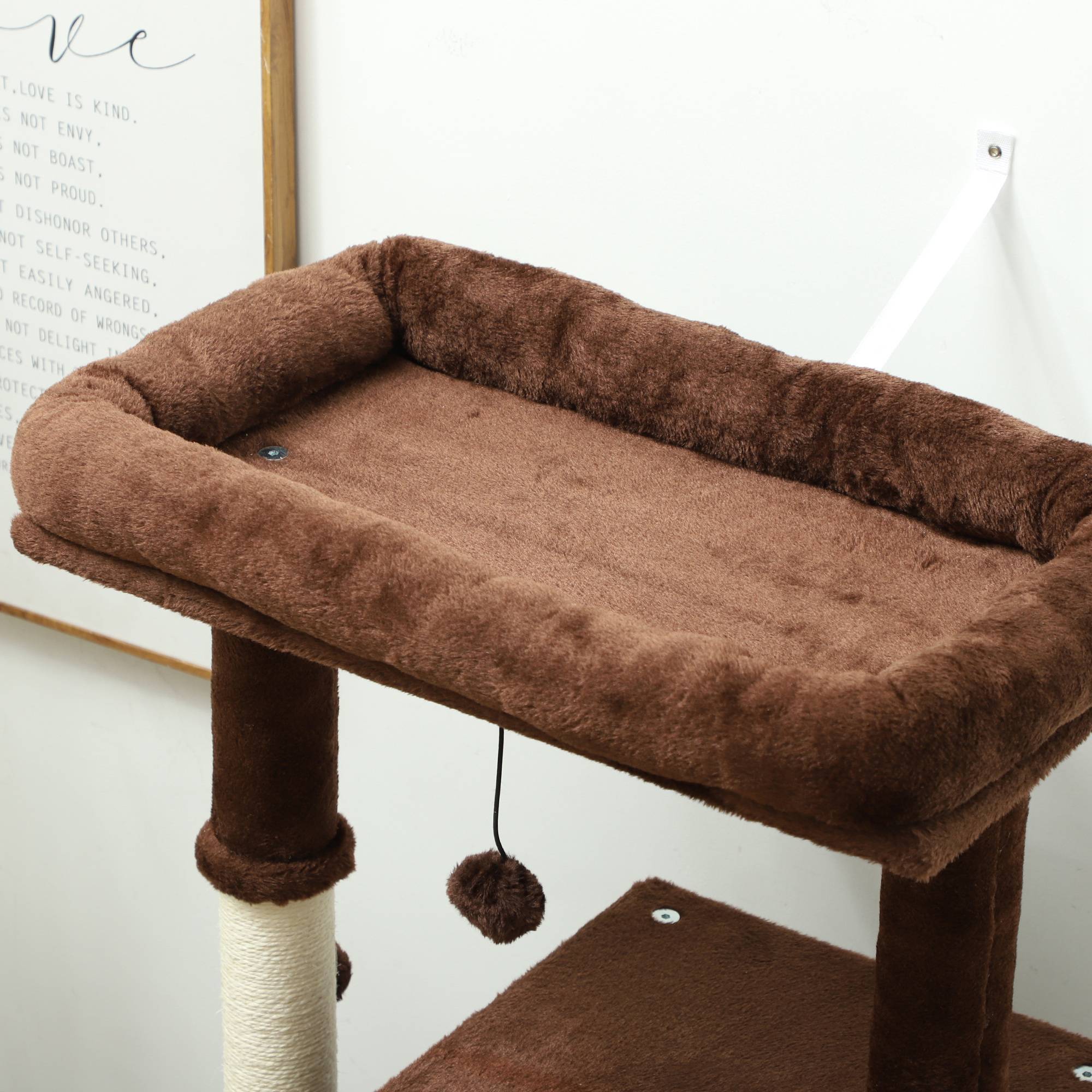 Arbre à Chat Grande Taille en Bois pour Intérieur avec Niche et Griffoirs 132 cm Marron - ComfortXL Outdoor Living - Image 10