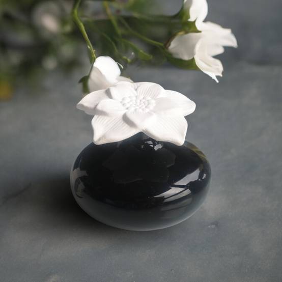 Diffuseur de Parfum par Capillarité Fleur Narcisse Noir - Diffuseur Naturel-Huile Essentielle et Senteurs Maison - Zen'Arôme - Image 2