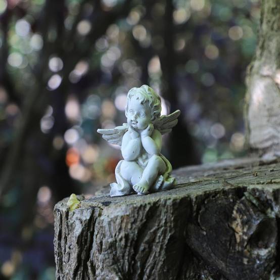 Ange en résine blanc 8 x 4 cm Chemin de campagne - Imagen 2
