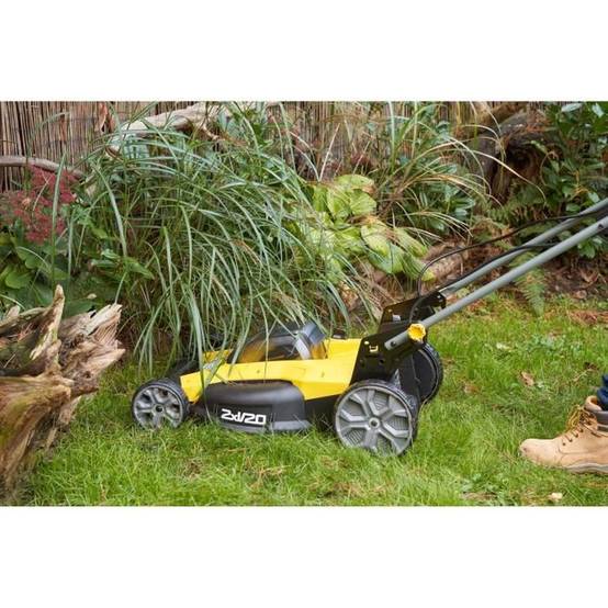 Tondeuse autopropulsée électrique sans fil + 2 batteries 4Ah + chargeur - Stanley Fatmax - SFMCMWS251M-QW - 18V - 51cm de coup - Image 9