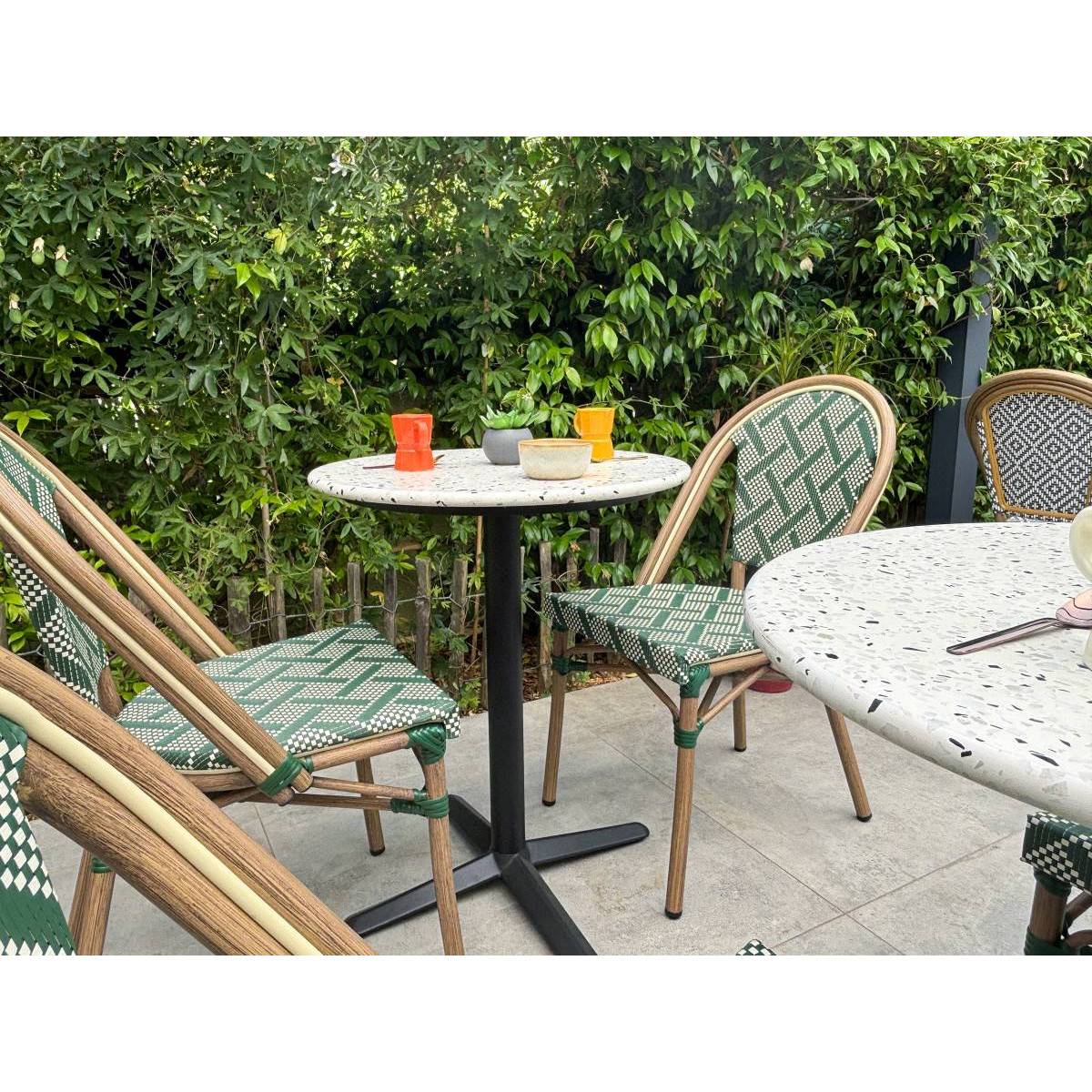Table de Jardin Ronde en Terrazzo "Bistro" 60cm Blanc - Image 7