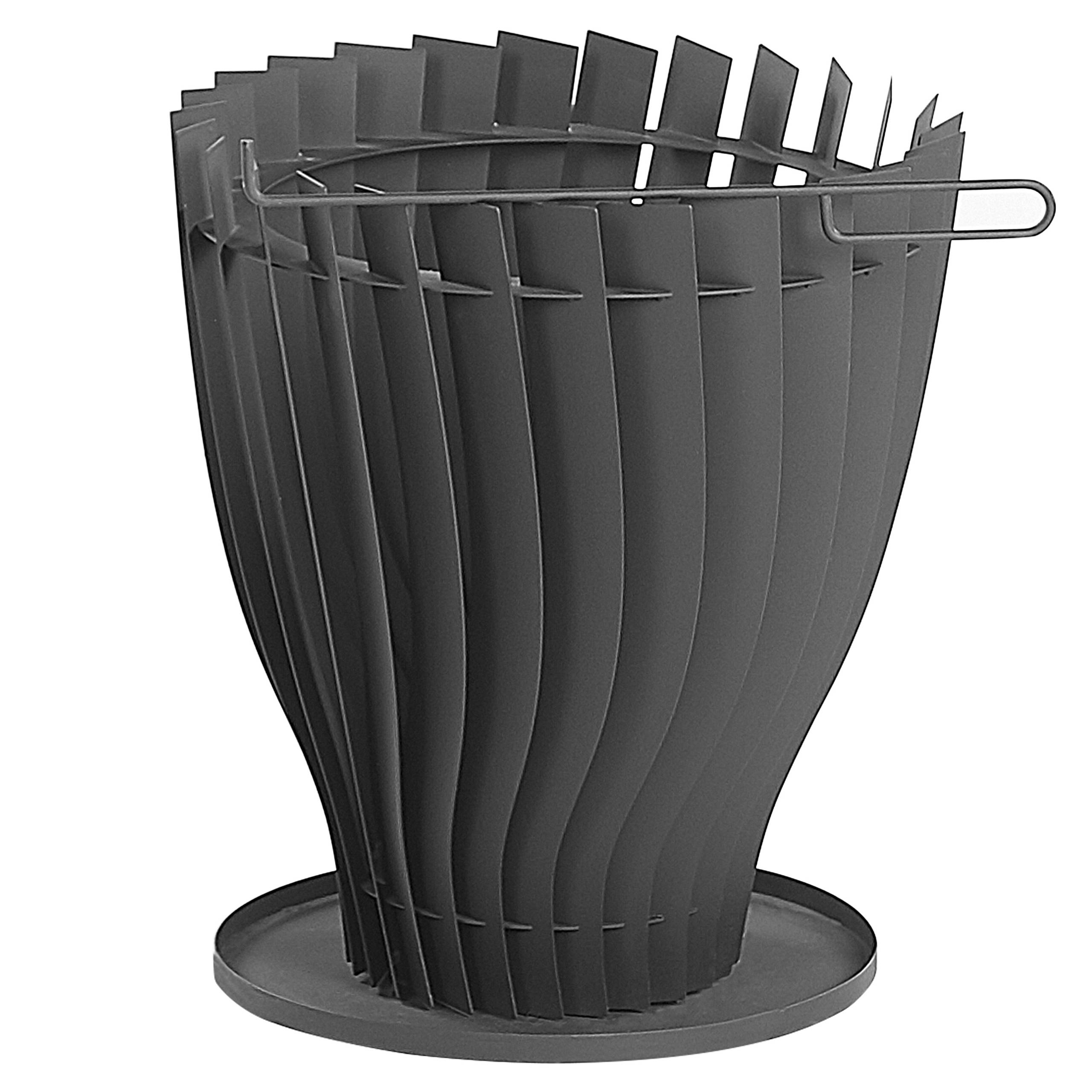 Beliani - Braséro Design au Charbon Chauffage Extérieur en Acier Noir Très Décoratif et Elégant Idéal pour Extérieurs Modernes et Industriels Beliani - Imagen 1