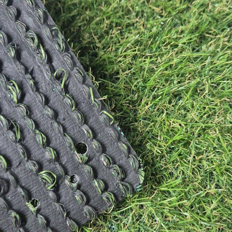 Gazon Synthétique GREEN ECO 18mm - 4Mx20M soit 80m2 - BBE - Image 5