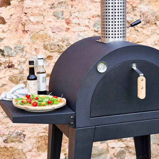 sweeek - Four à pizza d'extérieur au charbon de bois. coloris noir - Giulia . L70xP63xH122cm | sweeek - Image 4