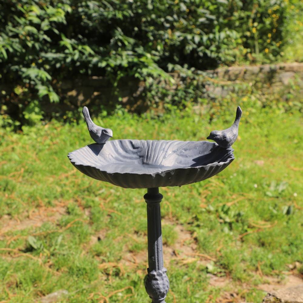 Mangeoire à oiseaux sur pied abreuvoir jardin fonte grise 50cm Chemin de campagne - Imagen 3